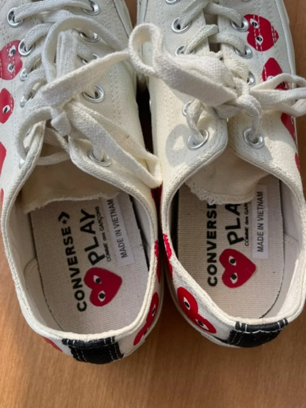Converse x Comme des Garcons PLAY 70 Low Multi Heart - White/Red Men 7 WMN 9